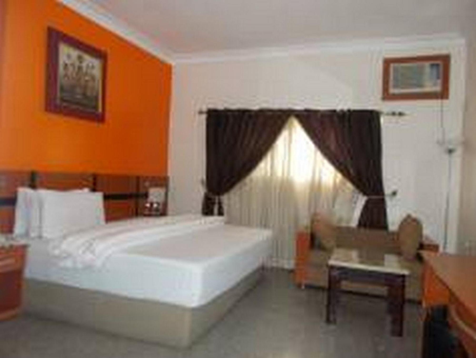 Room In Lodge - Aldgate Congress Hotel Port Harcourt Eksteriør bilde